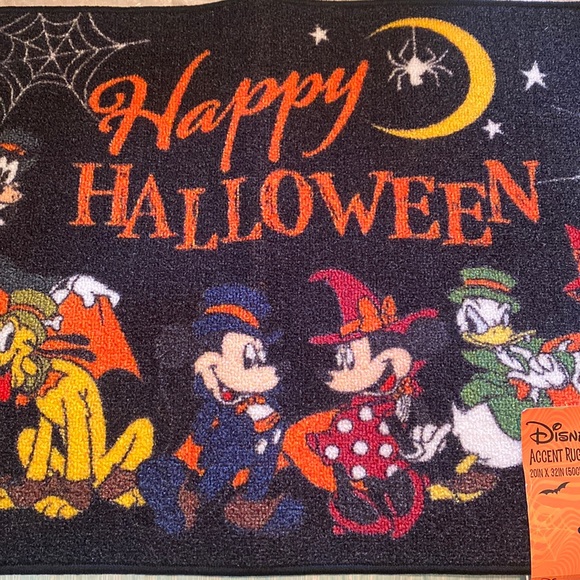 Disney Mickey and friends NWT Halloween Accent Rug 🎃 - Picture 3 of 8